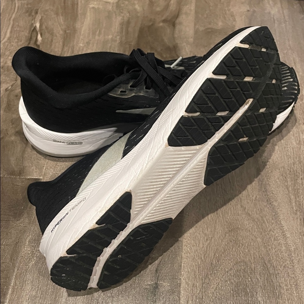 Brooks Hyperion Tempo - Picture 2 of 4